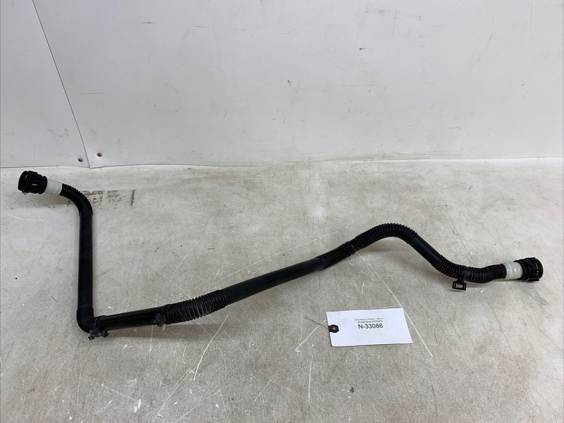 17-23 Tesla Model 3 RADIATOR BYPASS COOLING HOSE LINE 107760000E 33086