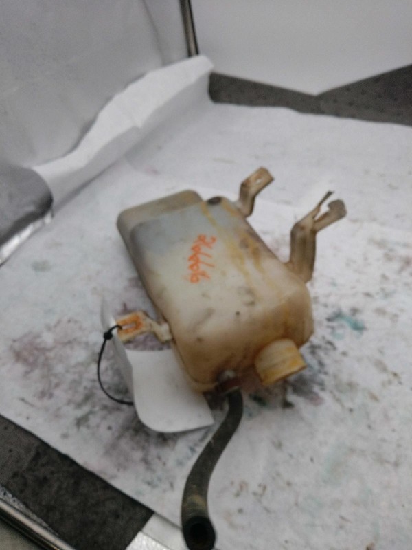 1995 Jeep Wrangler Engine Coolant Reservoir 2.5L Used OEM Part NJ25-26666-684756