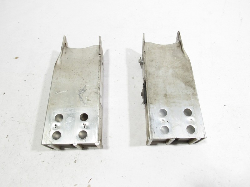 13-19 Mercedes SL550 R231 2013 Front Bumper Reinforcement Mount Bracket Set ;