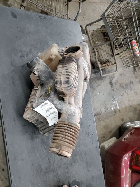 Air Cleaner Gasoline Fits 09-10 FORD F250SD PICKUP 275129