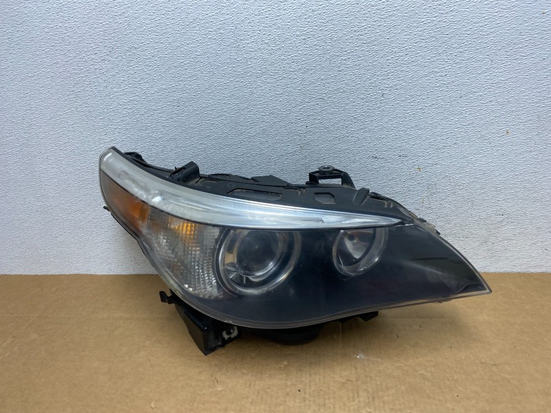 2004 to 2007 BMW 525i 5 Series Headlight Right Passenger Xenon AFS AD4486 DW