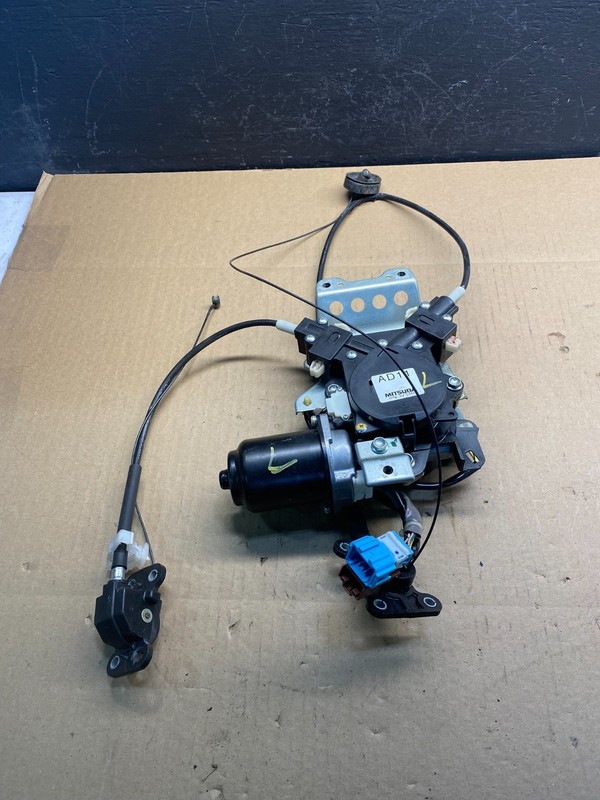 2005 - 2010 Honda Odyssey Rear Left Sliding Door Lock Actuator Motor AC2466 DG