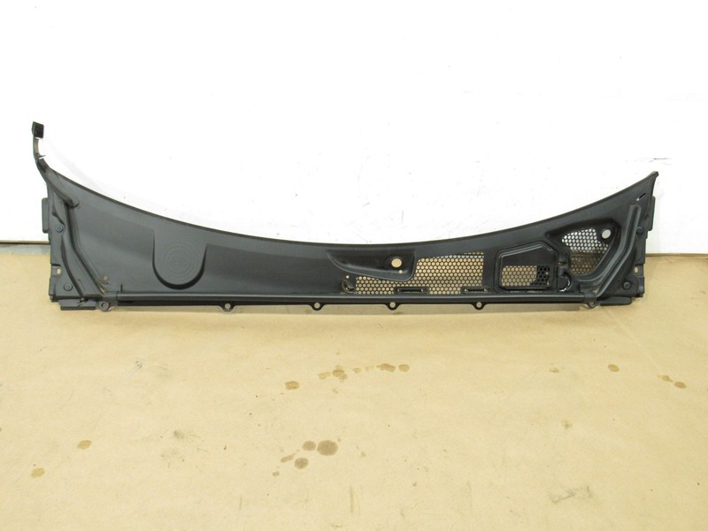 23-25 Polestar 2 2024 Front Windshield Wiper Cowl Grille Panel Trim Cover ;:Y
