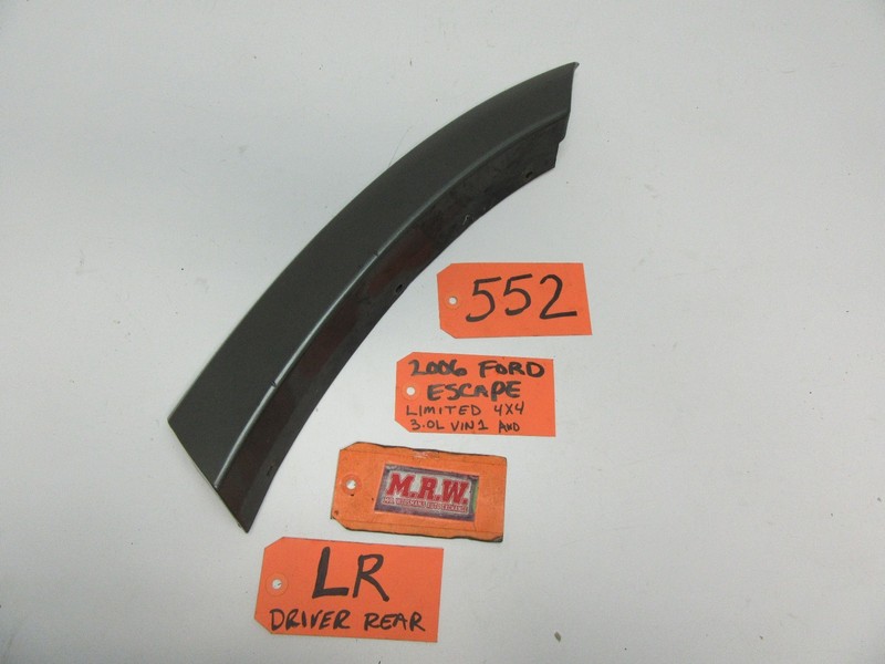 01-07 ESCAPE LEFT REAR WHEEL FLARE MOLDING DOOR PANEL TRIM CX GREY LR LH L