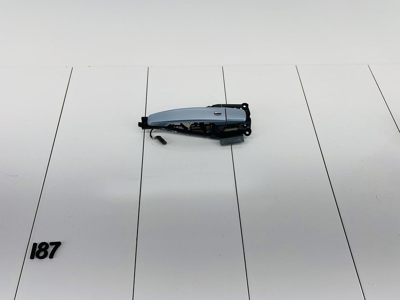 12-15 CHEVROLET VOLT FRONT RIGHT PASSENGER SIDE EXTERIOR DOOR HANDLE OEM