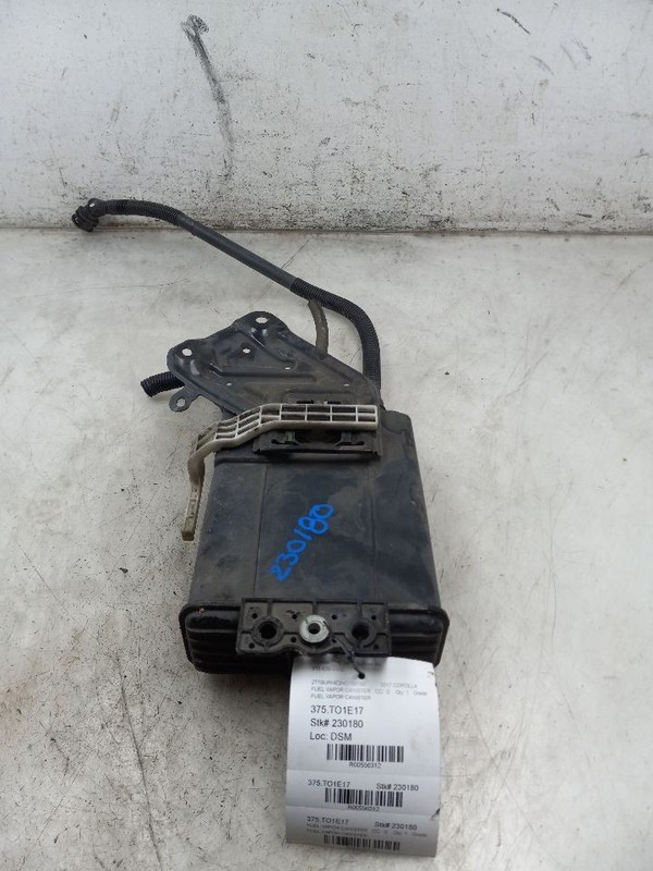 17 TOYOTA COROLLA FUEL VAPOR CANISTER