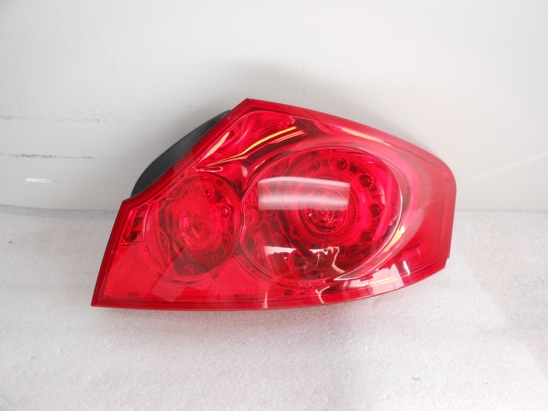 2007-2012 INFINITI G35 G37 SEDAN RIGHT PASSENGER LED TAIL LIGHT FACTORY OEM #2