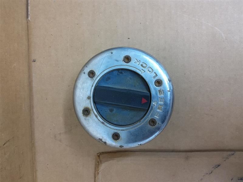 K3500 1986 Locking Hubs 270046