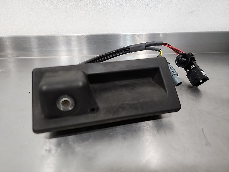 2018 - 2023 VW Tiguan 18 - 23 Lift Gate Handle W/Backup Camera 5NA827566 D 01S