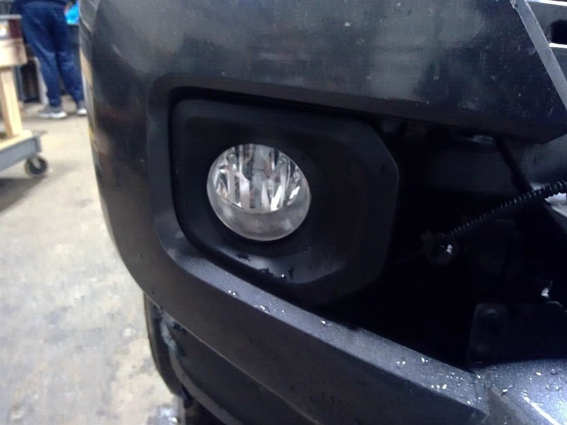 Passenger Corner/Park Light Fog-driving Round Shaped Fits 16-23 TACOMA 1780745