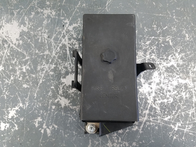 2001 Chevy Corvette C5 Z06 Interior Fuse Panel #9094 E4