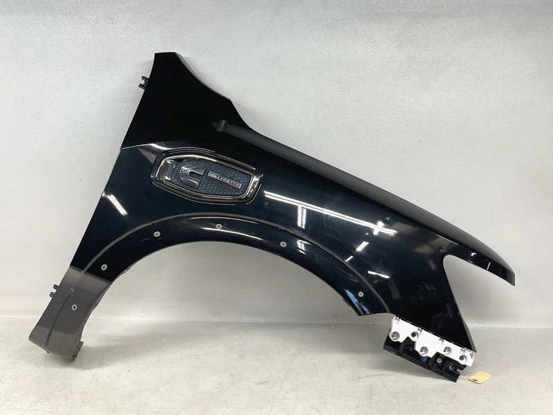 ⭐2016-2018 NISSAN TITAN XD FRONT RIGHT PASS FENDER BODY PANEL COVER OEM LOT2629
