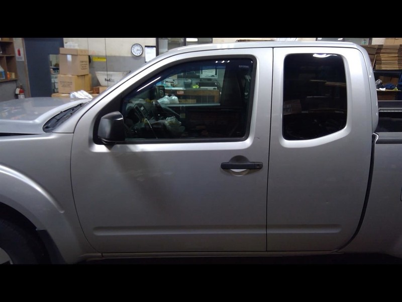 Driver Front Door Without Body Side Moulding Fits 05-11 FRONTIER 1617620