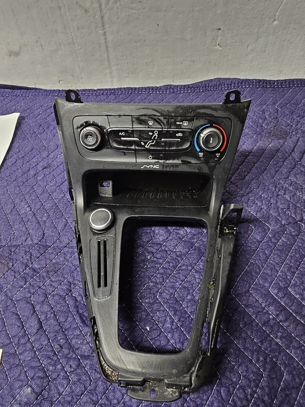 2015 2016 2017 2018 FORD FOCUS HEAT AC HVAC CLIMATE Control OEM