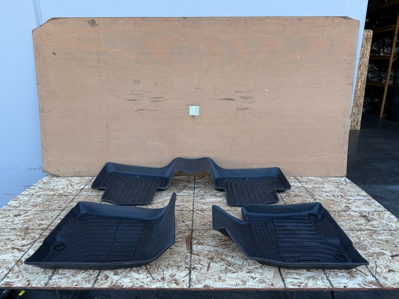 GENESIS GV70 2022-2026 ANBINGO FRONT REAR FLOOR MAT ASSEMBLY (SET OF 3)