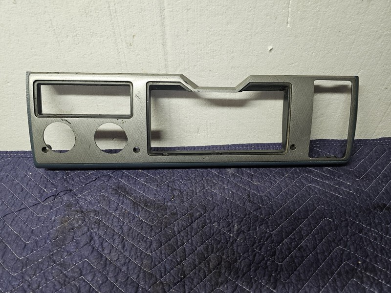 1995 GMC VANDURA G10 G20 G30 INSTRUMENT CLUSTER SPEEDOMETERBezel