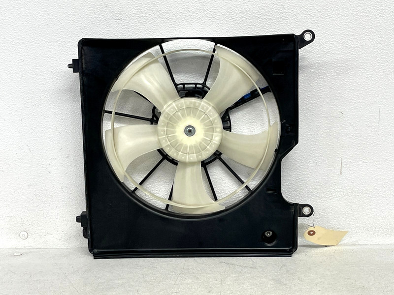 ⭐2016-2022 ACURA ILX 2.4L FRONT LEFT COOLING FAN SHROUD BLADE & MOTOR LOT2595