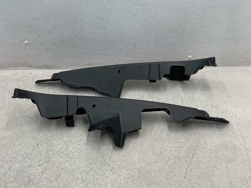 18 19 20 Genesis G80 Front Left & Right Hood Seal Partition Cover Set 1617 OEM
