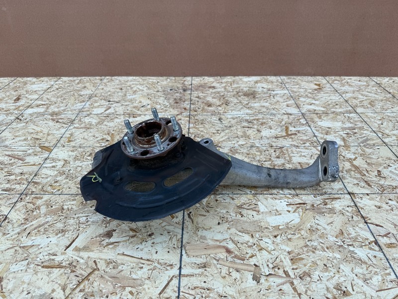 HYUNDAI GENESIS & G80 SEDAN 15-20 OEM FRONT RIGHT PASSENGER SPINDLE KNUCKLE RWD