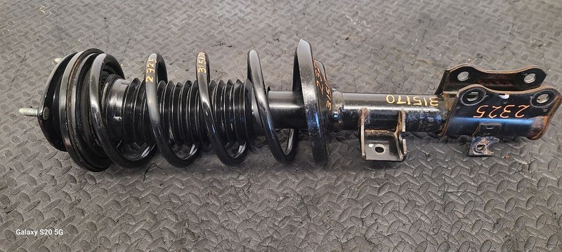 06-08 Suzuki Vitara 4x4 Front Right Passenger Strut Assembly OEM 41601-65J00