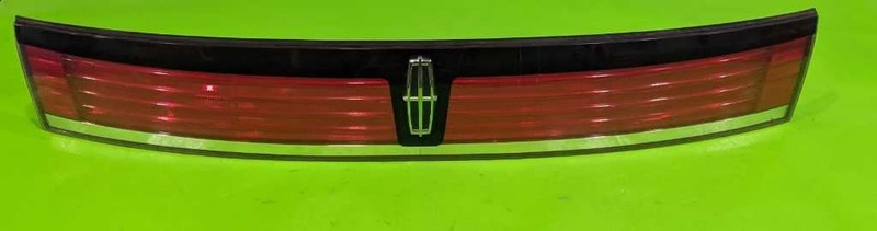 07-10 LINCOLN MKX LID MOUNT CENTER TAILLIGHT LAMP OEM 4165-20