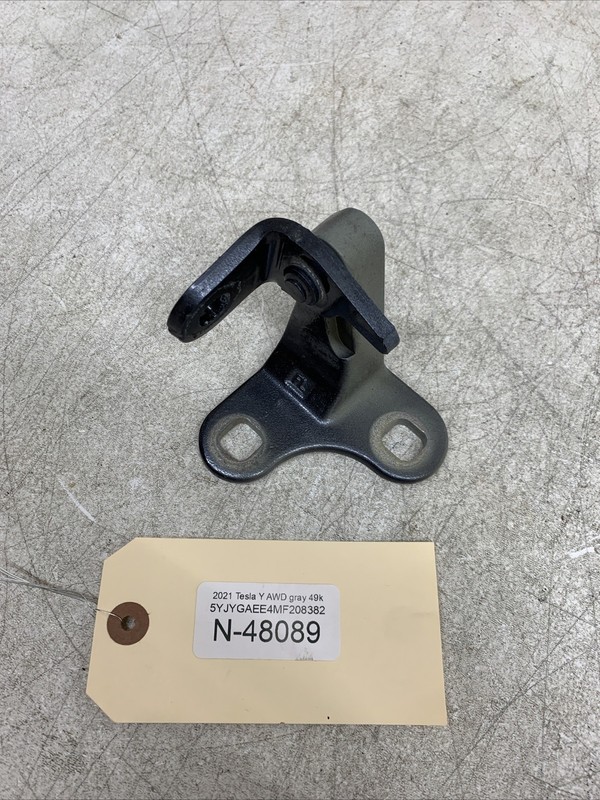 20-23 Tesla Model Y Front Driver Side Door Hinge Left 1497492-00-C 48089 B84