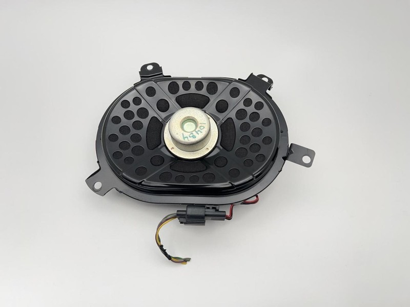 2015-2022 ROVER DISCOVERY SPORT SUBWOOFER BASS SPEAKER 60830