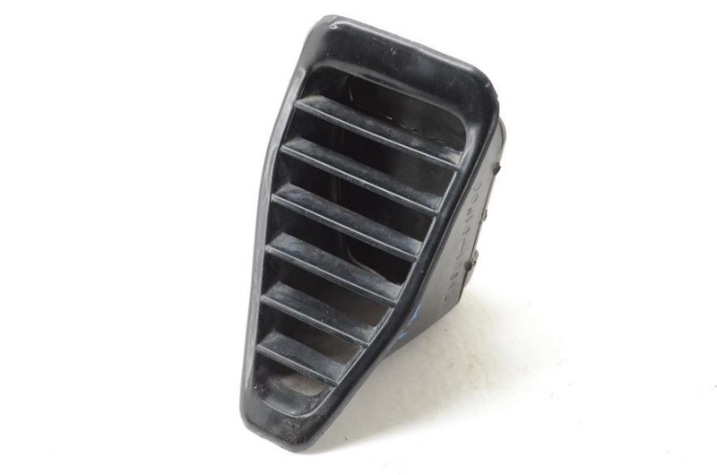 1984-1986 Nissan 300ZX Z31 2+0 Passenger Right Door Frame Air Vent 78901 01P00