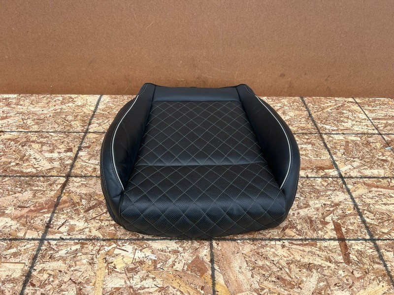 GENESIS G70 19-26 OEM FRONT RIGHT PASSENGER LOWER SEAT CUSHION (WHITE STITCHING)