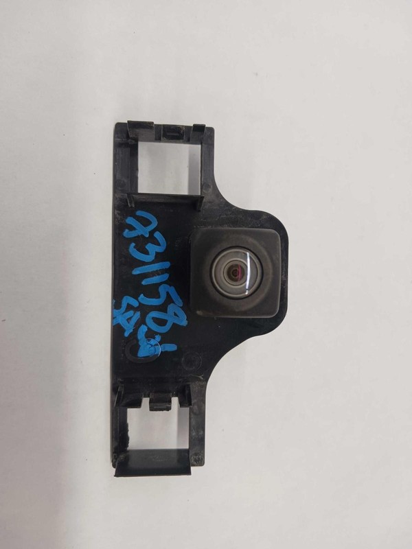 15-'17 TOYOTA SIENNA rear camera OEM 1 Year Warranty!