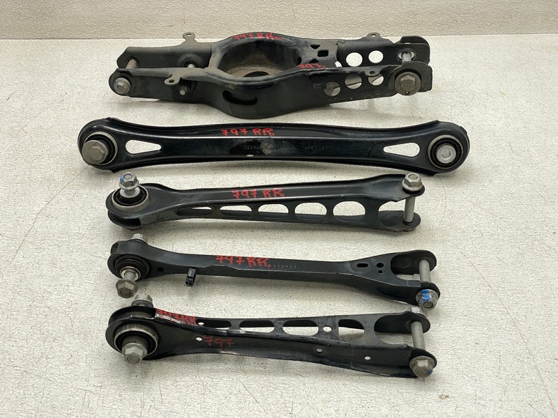 2020-2024 CADILLAC CT5 REAR RIGHT PASSENGER SIDE CONTROL ARM SET OEM LOT797