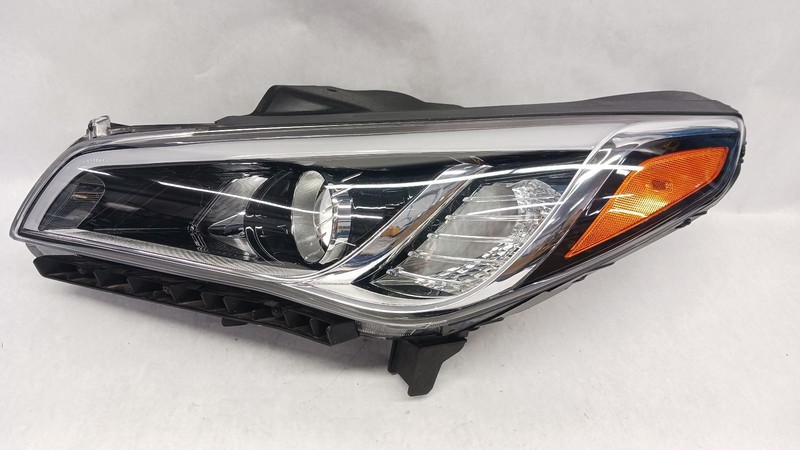 15-'17 HYUNDAI SONATA Left driver headlight US built halogen OEM Grade A!