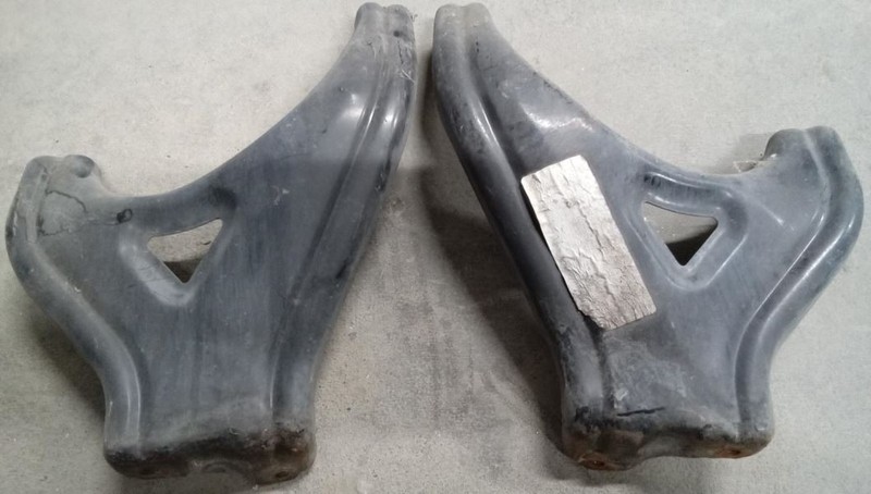 2005-2015 Tacoma Rear Bumper Corner Reinforcements LH RH 52178/52179-04010