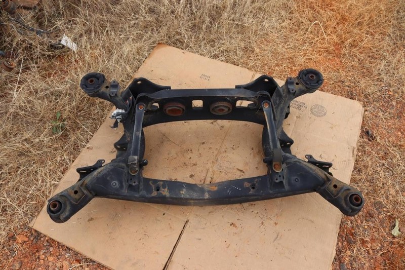 02-10 LEXUS SC430 4.3L AUTO REAR UNDERCARRAIGE CROSSMEMBER SUBFRAME OEM