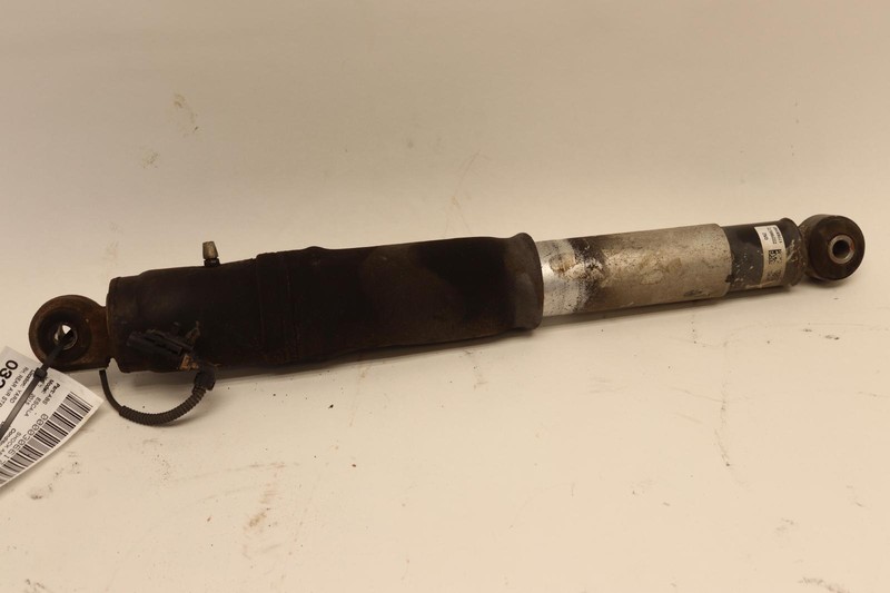 2015-2020 CADILLAC ESCALADE REAR RIGHT SUSPENSION AIR SHOCK STRUT ABSORBER OEM
