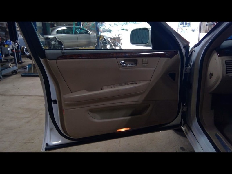 DTS 2006 Driver Left Front Door Trim Panel Cashmere 333 1649836