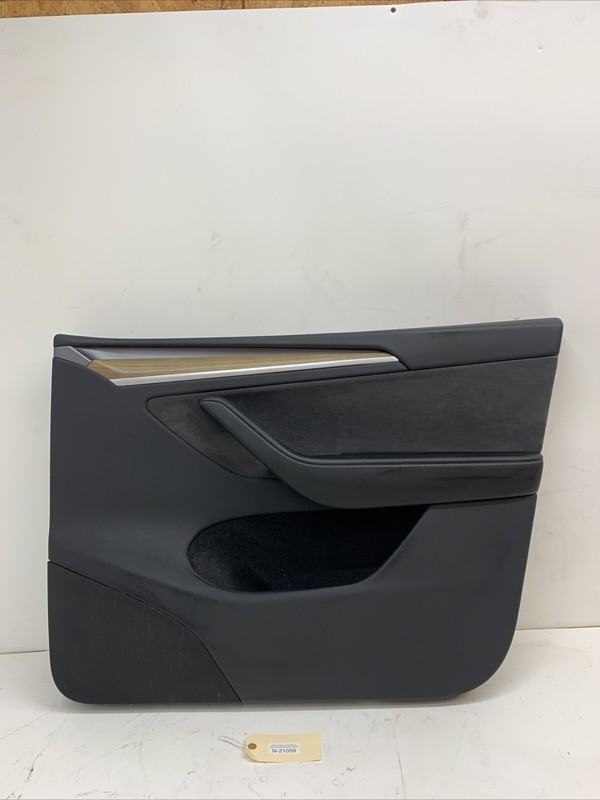 ⚡️2023-2025 Tesla Y Front Right Passenger Door Panel Card 21059 1T