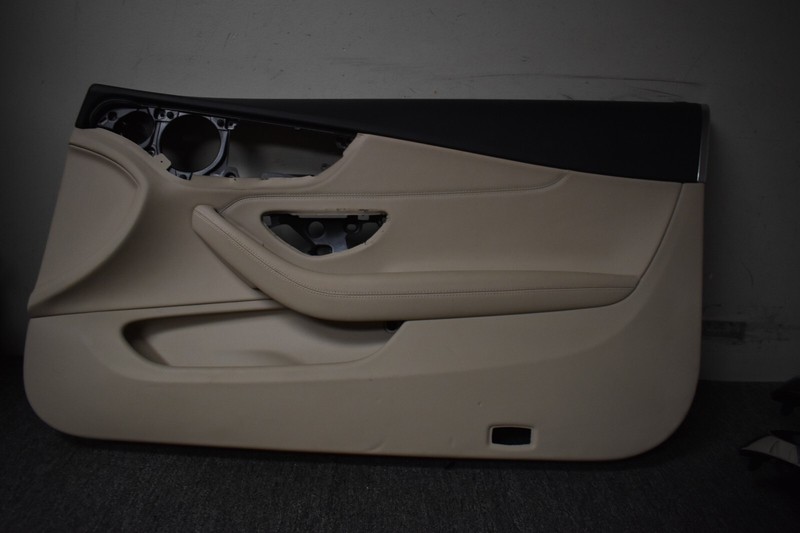 2019-2021 MERCEDES BENZ C63S INTERIOR DOOR RIGHT SIDE FACTORY OEM