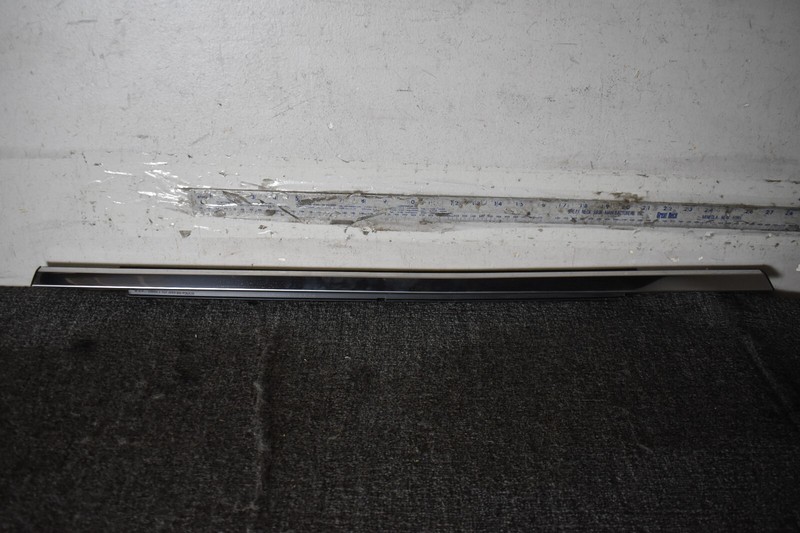 2015 Jeep Grand Cherokee Door Window Belt Weather Strip 55399293AE