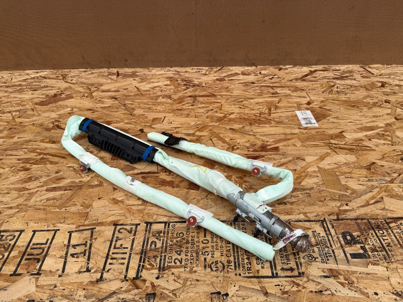 KIA STINGER 2018-2023 OEM LEFT DRIVER ROOF HEADLINER SWITCH ASSEMBLY