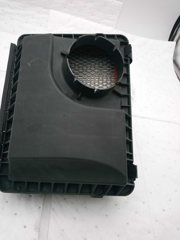 Chevrolet Impala 2003 Air Cleaner/Box 3.4L 10355050 5989