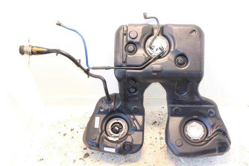 10-16 Porsche Panamera 3.6L 21.1 Gallon Fuel Tank Assembly