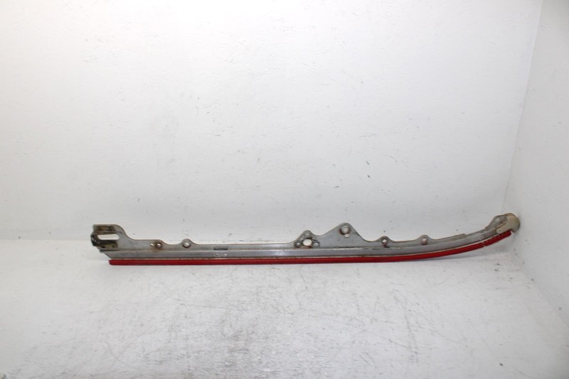1995 Yamaha Vmax 500 Oem Left Skid Rail W/Slider 8AX-W4741-00-00 SY34