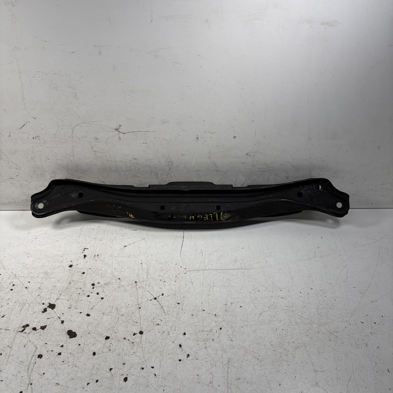 91-92 Acura Legend Front Crossmember Beam 50253-SP0-000 OEM