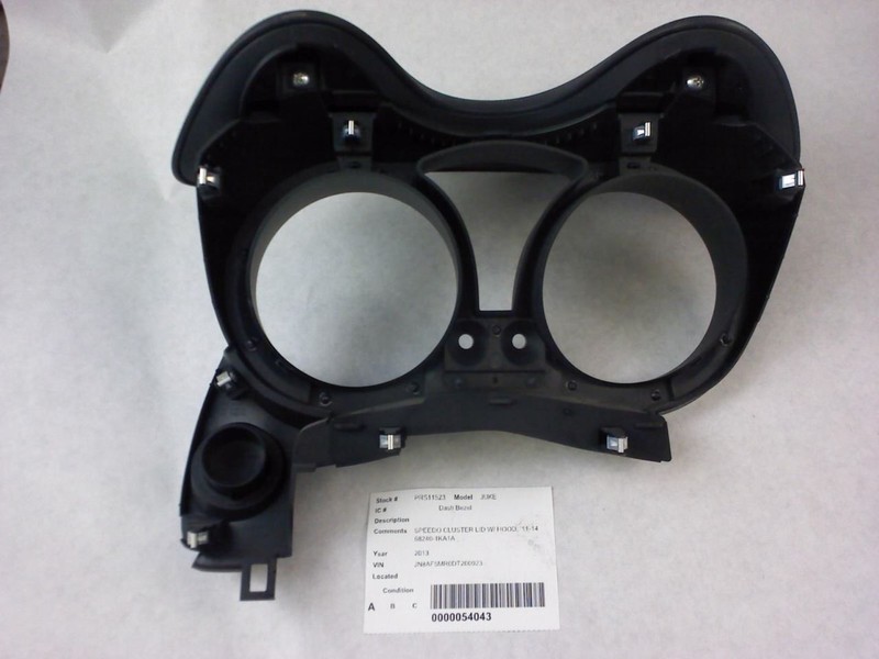 JUKE2013 Dash Bezel 175660