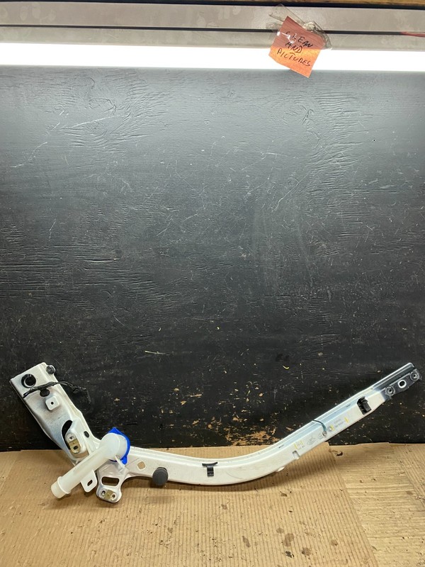 2020 to 2023 Ford Explorer Right RH Upper Tic Bar Oem w6015 DG