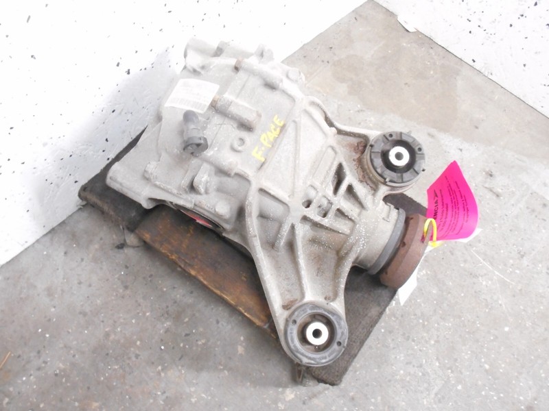 17-2019 Jaguar F-Pace Rear Axle Carrier Differential Diff 2.0L Diesel OEM Velar
