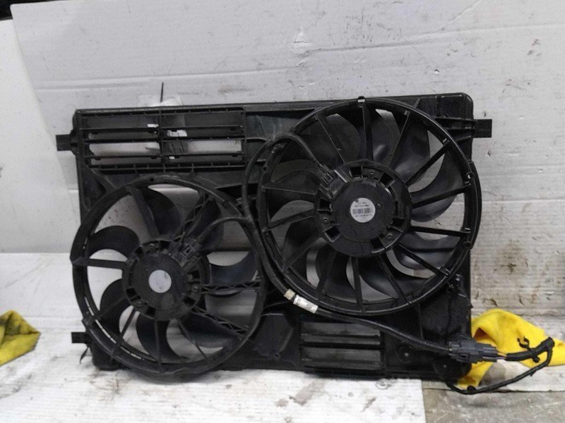 Used Engine Cooling Fan Motor fits: 2015 Lincoln Mkc Fan Assembly assembly inclu