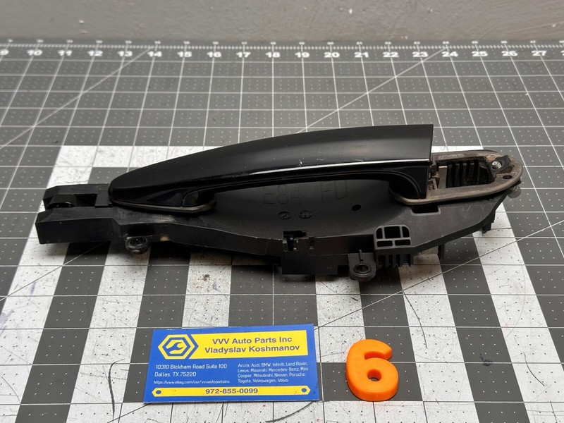 13-15 BMW X1 E84 FRONT LEFT DRIVER SIDE EXTERIOR DOOR HANDLE W/ BASE OEM