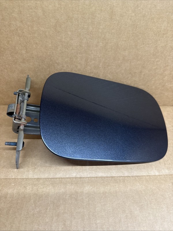 2011-2013 Jeep Grand Cherokee Fuel Gas Tank Filler Door Lid Cover OEM PAR